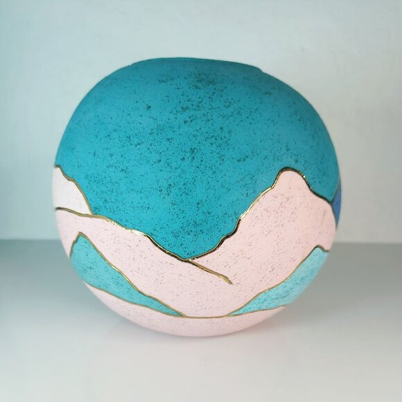 Vintage Southwest Pottery Round Ceramic Vase Gold Trim Mountain Desert Scene - Picture 4 of 6